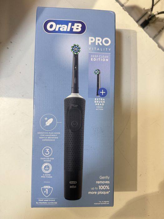 Зубна щітка  Oral-b Pro vitality