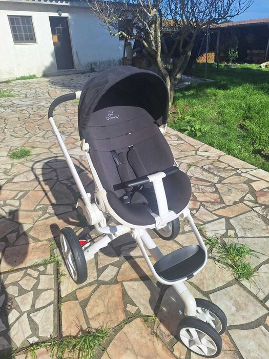 Carrinho Quinny e base isofix