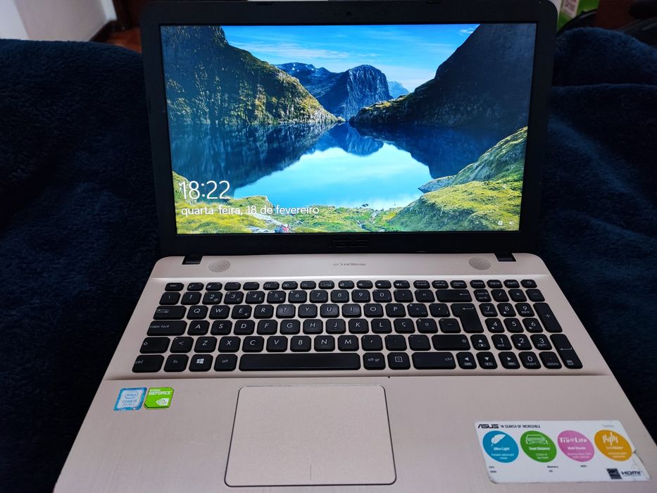 Portátil ASUS X541UJ
