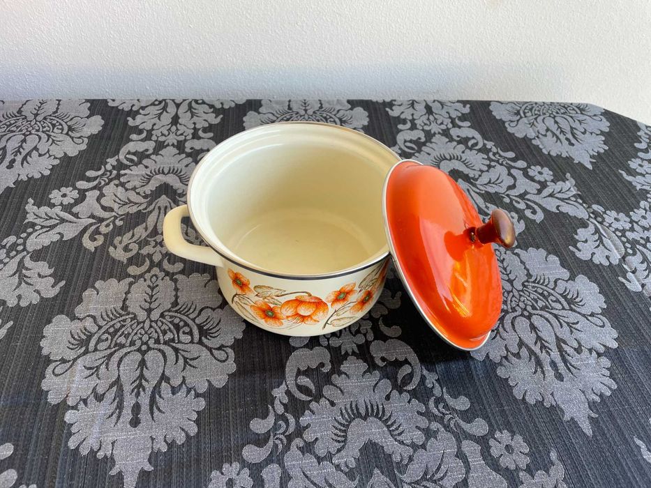 Trem de Cozinha em EMALTE - Pouca Utilização