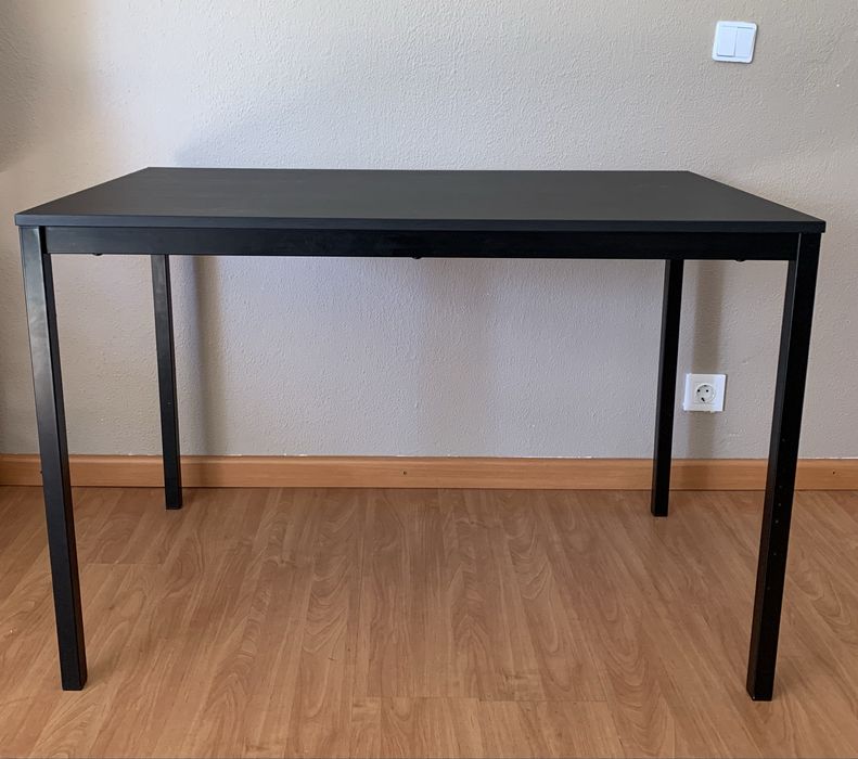Mesa Ikea Sandsberg
