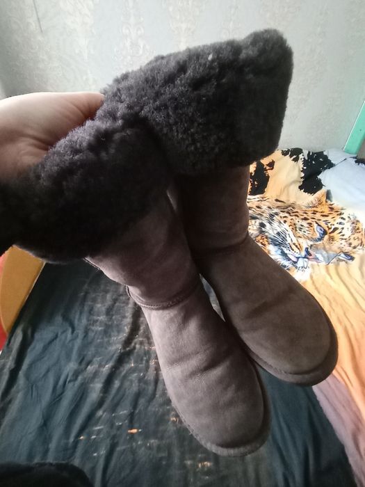 Кожаные сапоги UGG