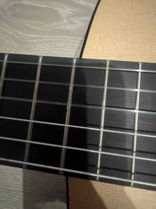 Продам класична гітара YAMAHA C-40M