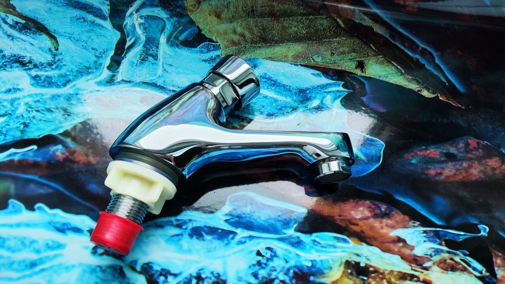 Монокран, однокран на умывальник нажимной ZERIX Z904