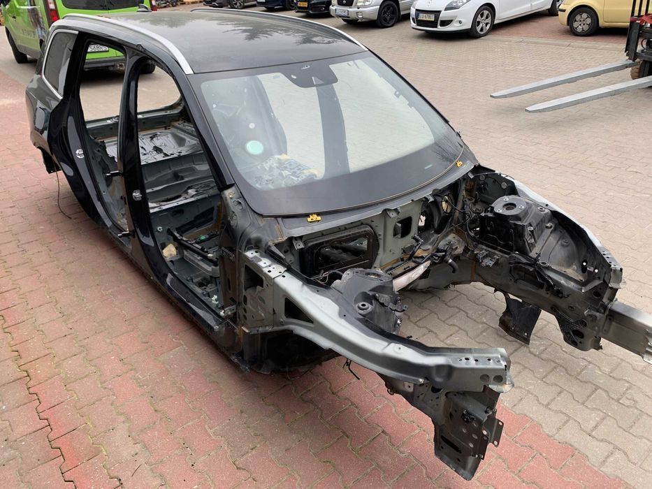 Четверть крыло кузов Volvo XC90 разборка