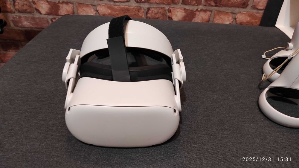   QUEST 2 64GB 中古美品　おまけ付き Amazon.co.jp: 【整備済み品】 Meta Quest 2 64GB Oculus Quest 2 完全