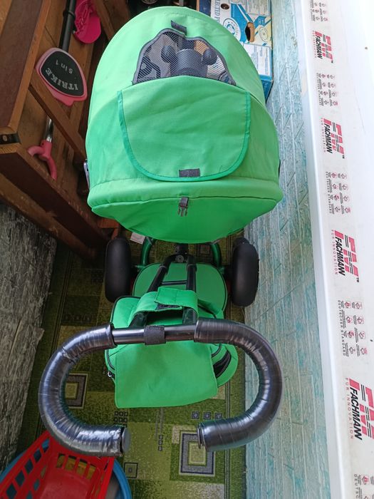 Продам детский велосипед с родительской ручкой
