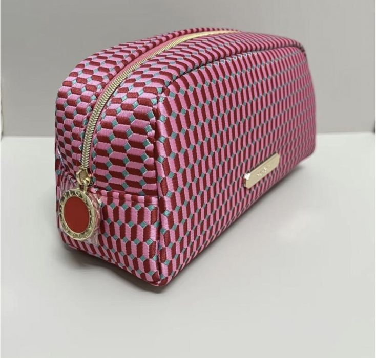 Bvlgari / Косметичка яскрава нова вмістка