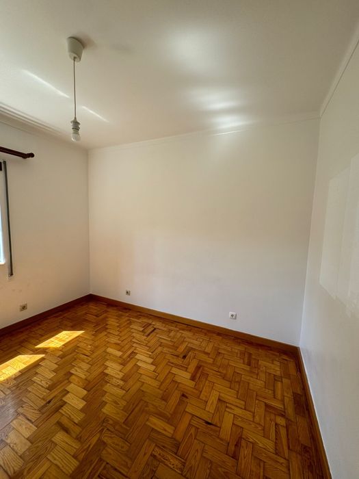 Arrenda-se APT T3
