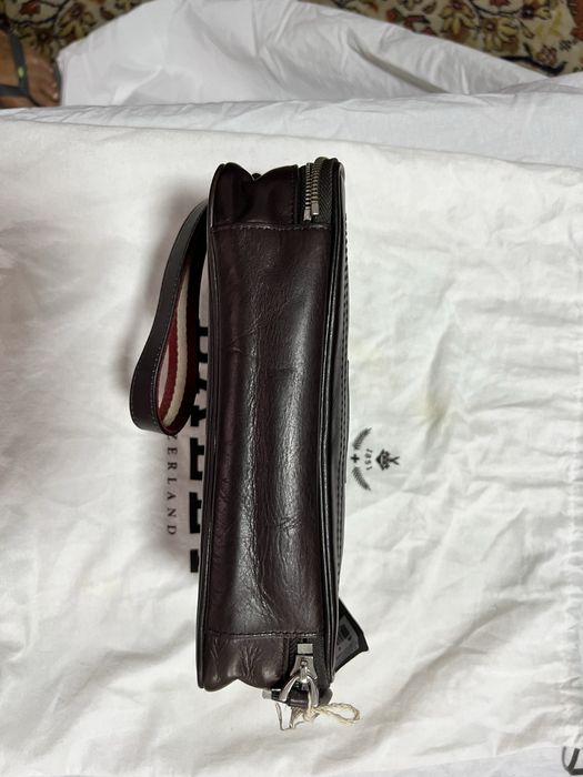 Bolsa / Necessaire de Mão BALLY em Pele Original (Como Nova) + Dustbag