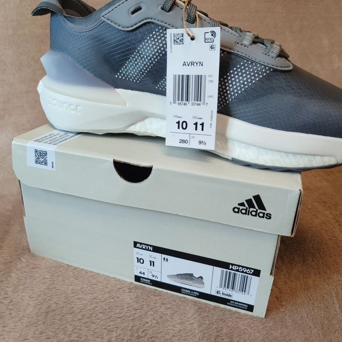 Оригінал adidas Avryn BOOST, 28см, US-10, EU- 44 біг кросівки чоловічі літні