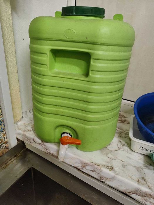 Рукомийник Пласт Бак 10 л