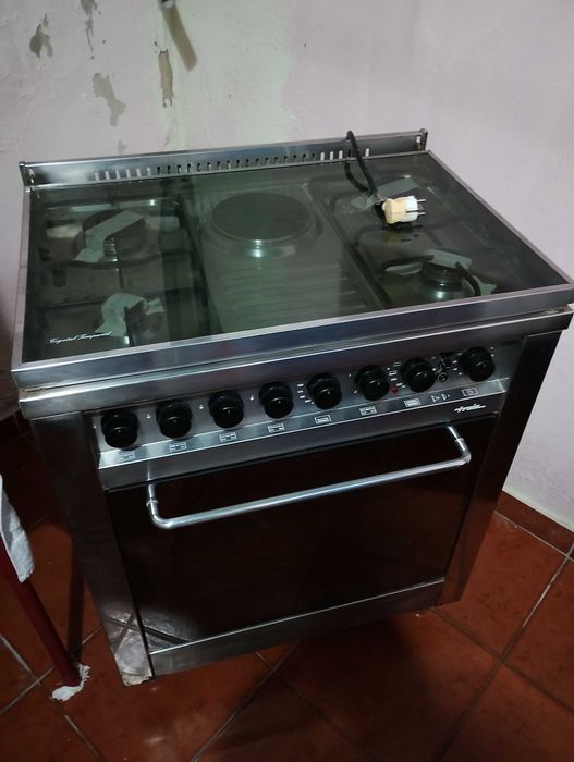 Fogão de 4 bicos como novo