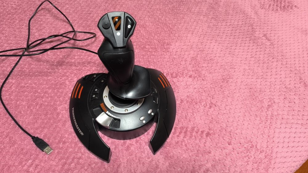Джойстик Thrustmaster T.Flight Stick X