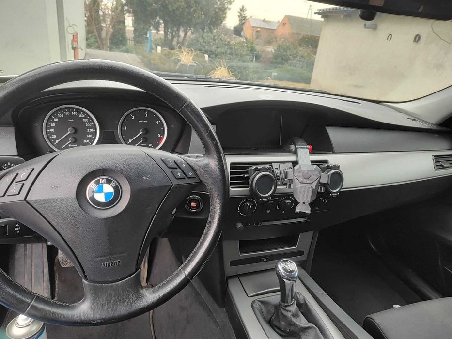 BMW Seria 5 E60 525D