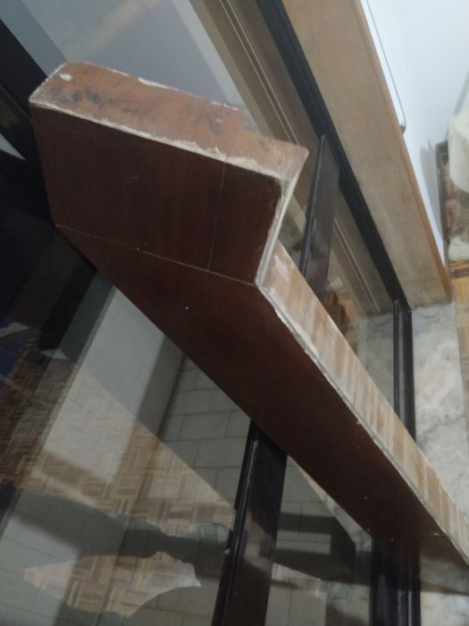 Balcão madeira maciça