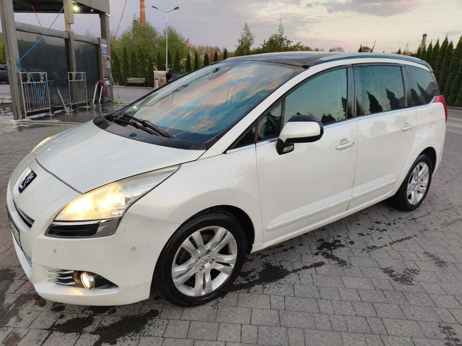 Продам автомобіль Peugeot 5008