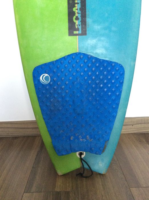 prancha de surf lacrau 5’7’’