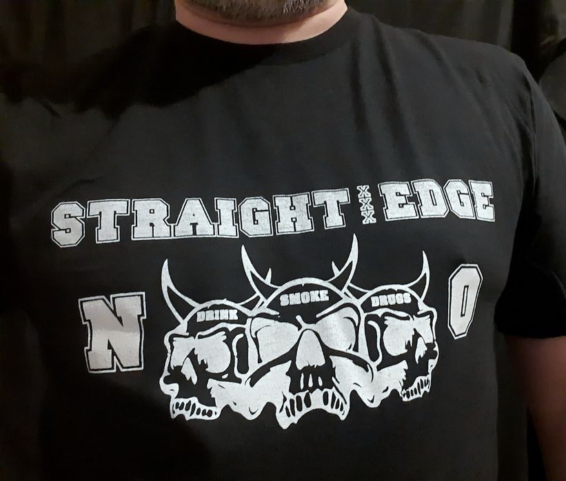 Футболка Straight Edge (розмір M, XL)