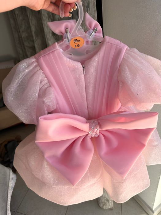 Продам платтячко для дівчинки на 1 рік!