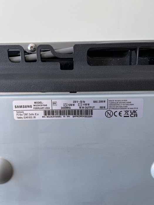 Micro-ondas com Grill Samsung 1250W 23 Litros Inox