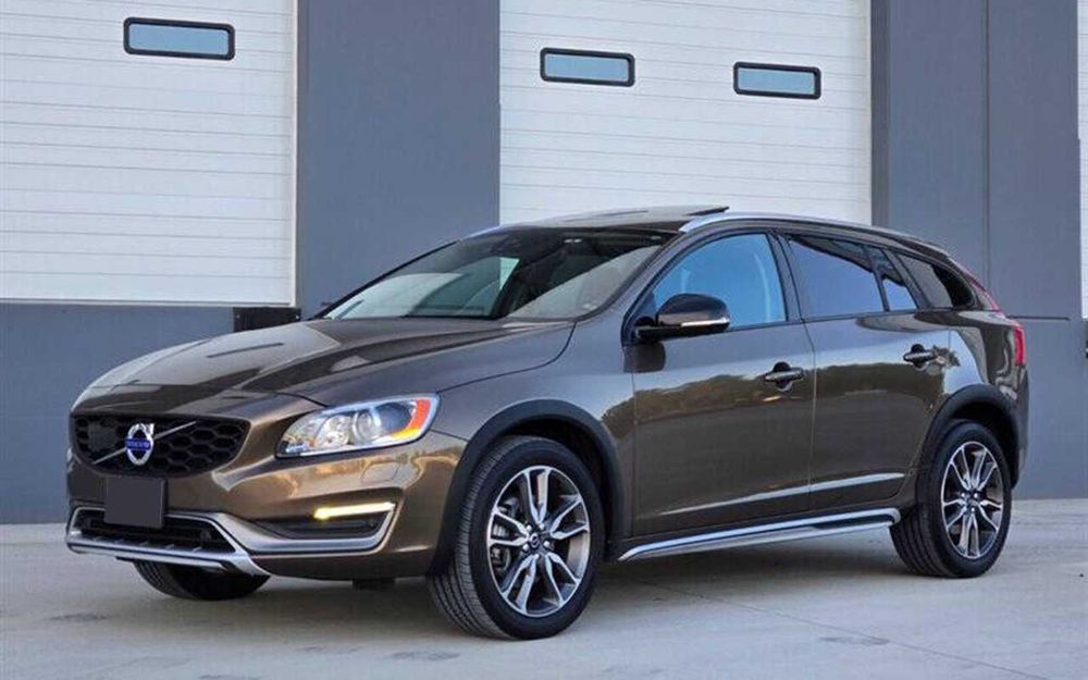 2015 Volvo V60 Cross Country T5 Platinum
