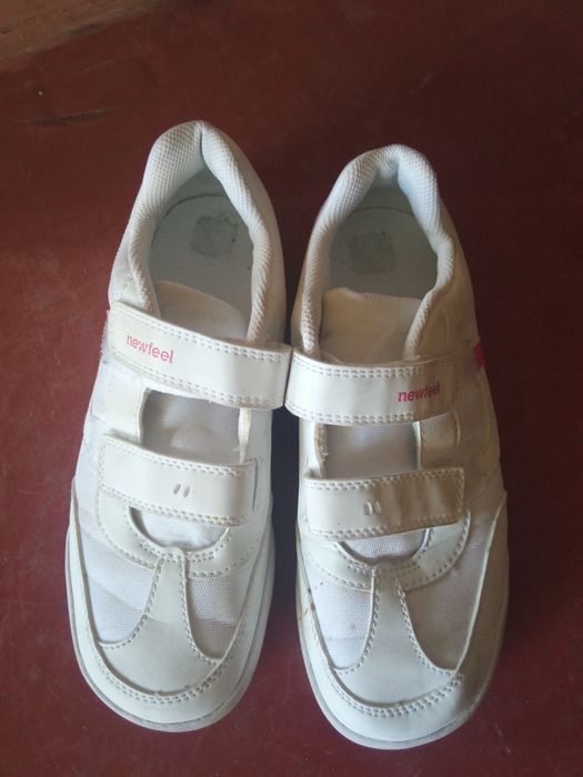 Кроссовки женские летние 37 размер