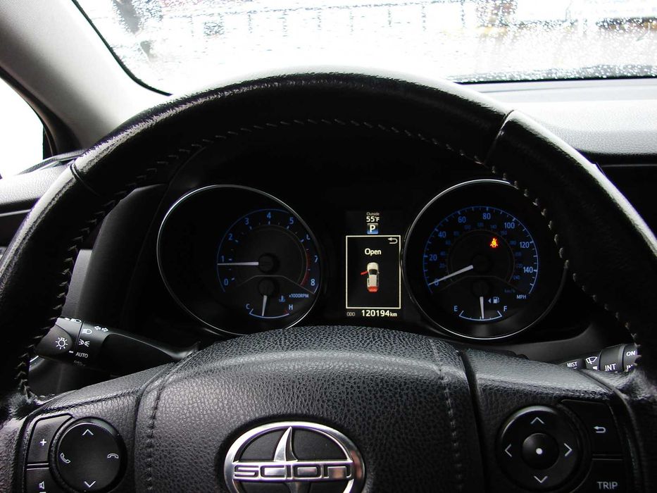 Scion IM (Toyota Auris) 1.8 АВТОМАТ 2016 год