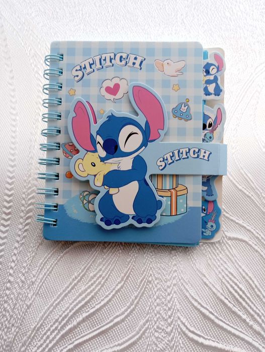Conjunto de estojo e caderno