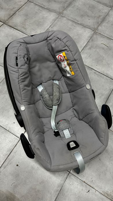 Vendo conjunto Bebe Confort de 2019 + Isofix novo