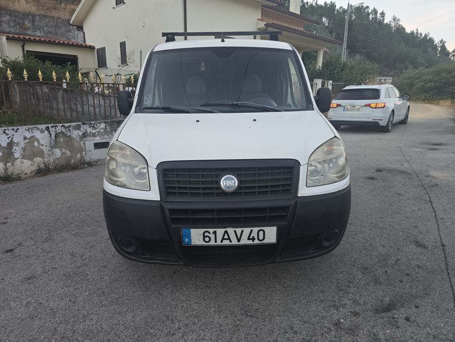 Fiat doblo 1.9 com avaria