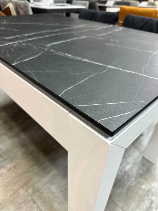 Rozkładany stół z sklejki meblowej/MDF i laminatu EGGER 123*75+50