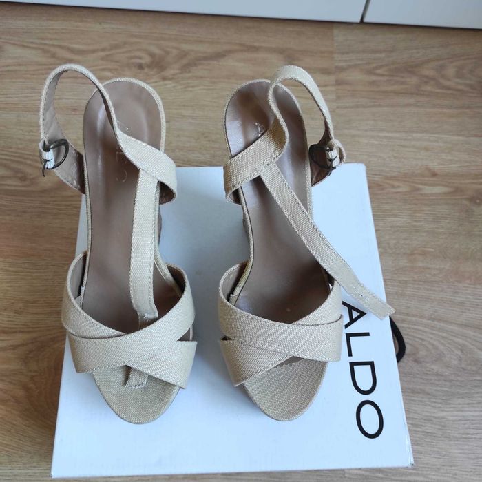 Sandálias de lona ALDO