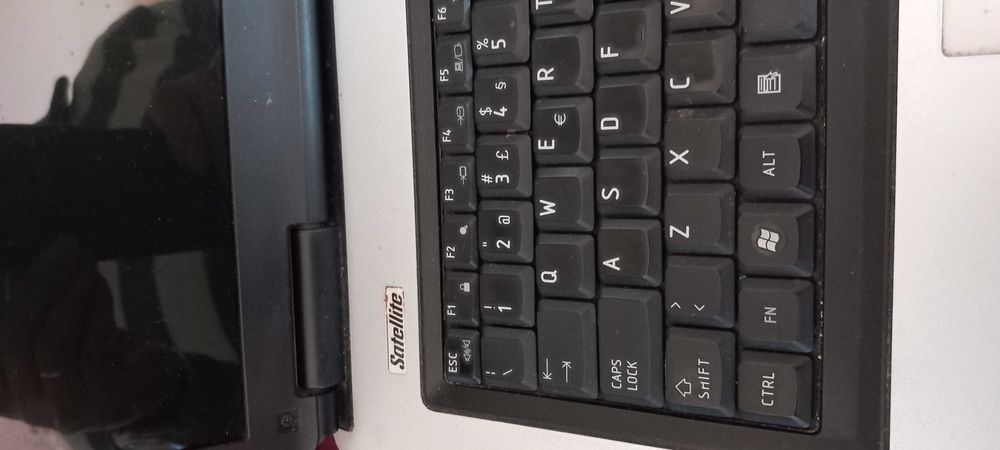 portátil Toshiba  para peças