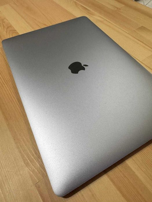MacBook Pro 15” 2016 i7 • 16GB • SSD 2TB • Radeon • Impecável
