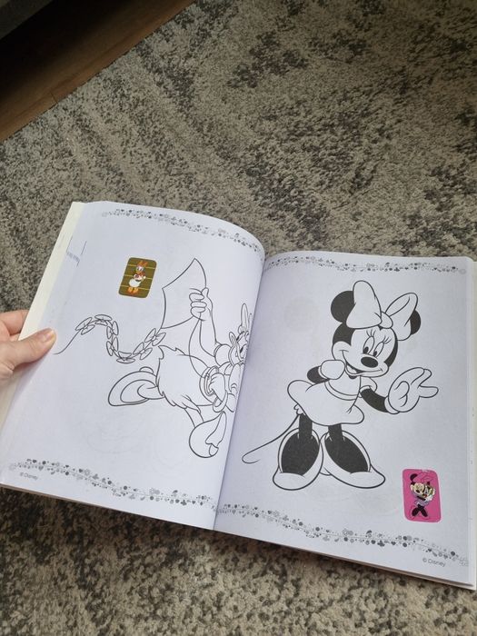 4. Mega kolorowanka Myszka Miki Minnie Mouse dla dzieci giga