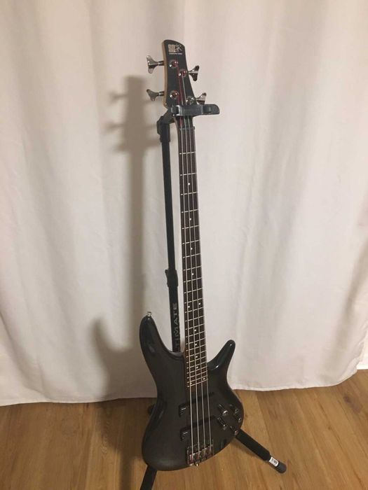 Ibanez Soundgear SR300 Индонезия 2011 как новая, в прекрасном английском кейсе с ключами+ремень Ibanez. Идеальное состояние