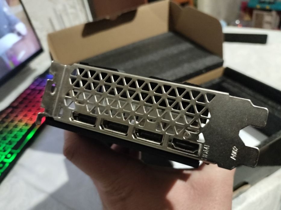 Відеокарта rx 580 8gb 2048sp НЕПРАЦЮЮЧА