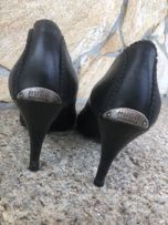 Szpilki Hugo Boss roz 38