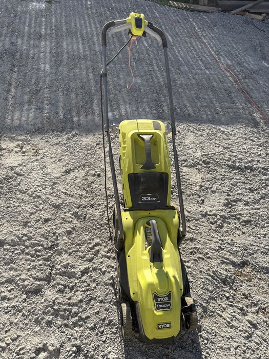 Kosiarka Ryobi 1300W uszkodzona