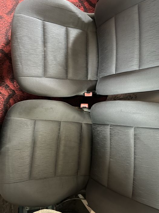 Передні сидіння audi a6c5 електро