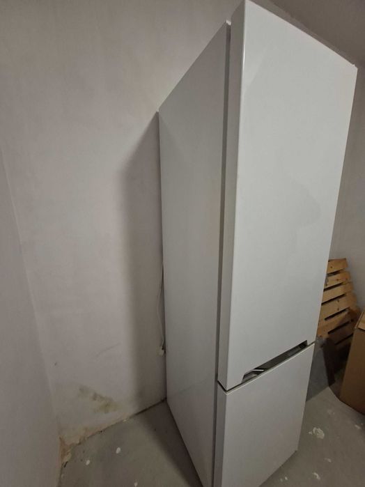 Lodówka Sharp no frost