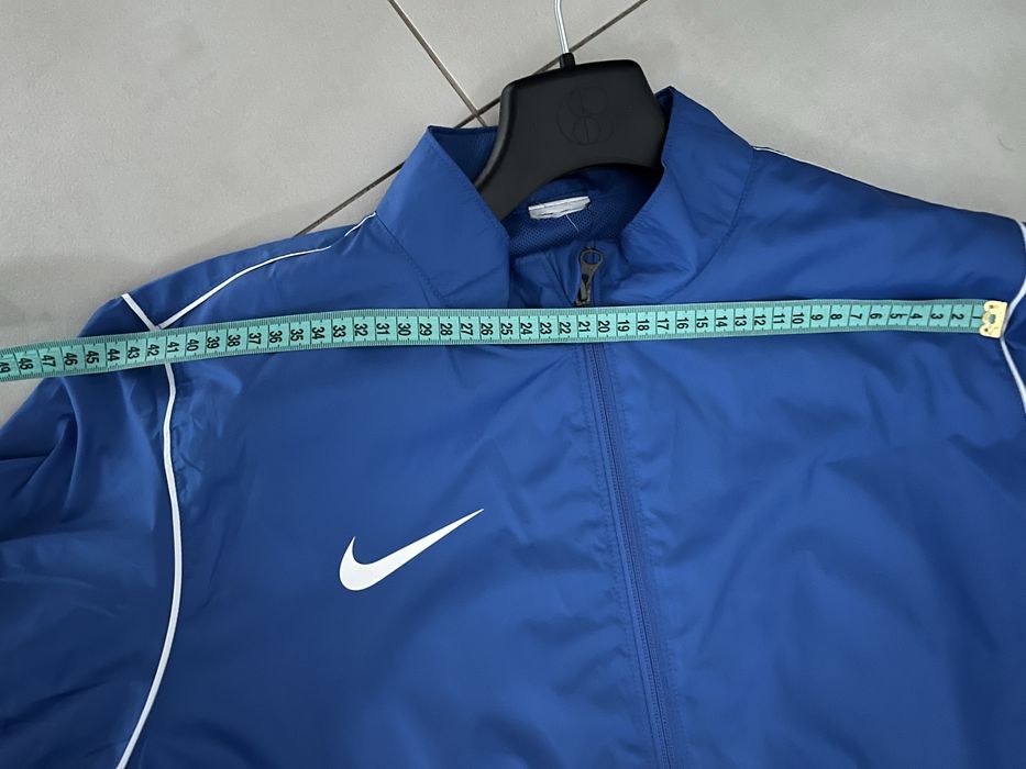 Спортивна вітровка чоловіча Nike Park