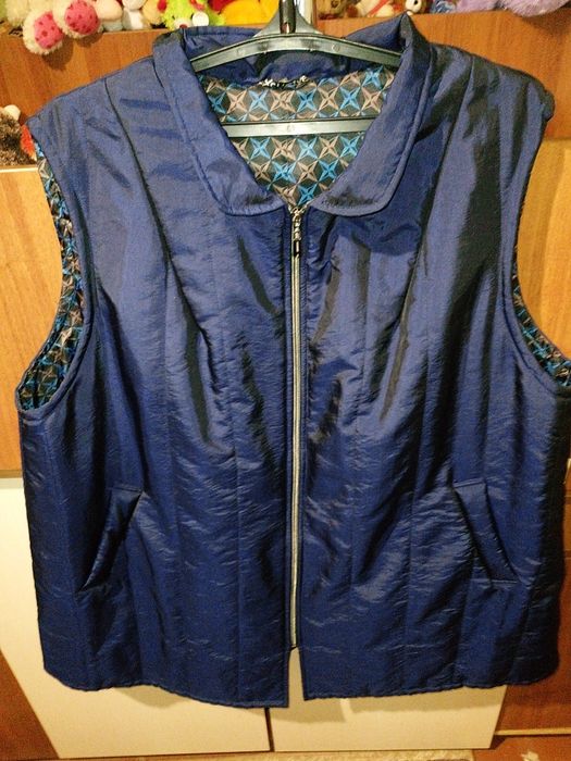 Жилетка жіноча утеплена супер батал 66 розмір