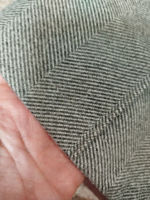 Стильний костюм: м'який джемпер ангора та брюки в ялинку, розмір  134