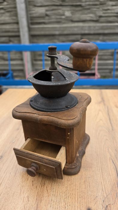 Młynek do kawy/pieprzu PRL vintage