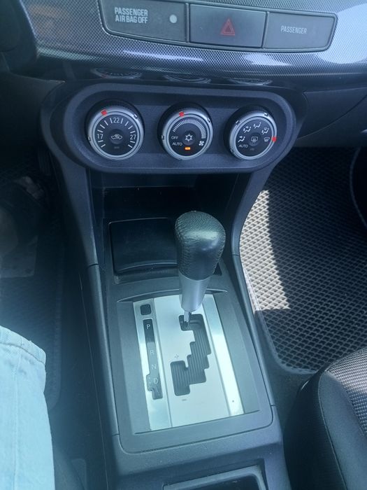 Mitsubishi lancer X