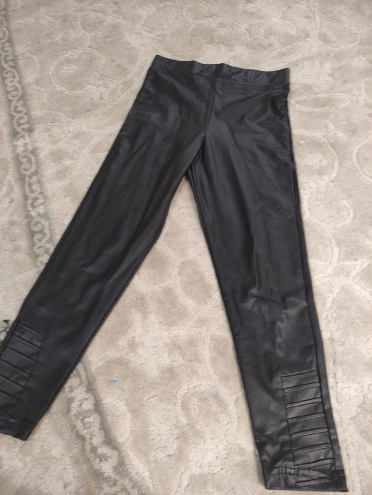 Одяг для дівчинки