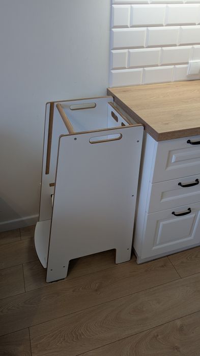 Kitchenhelper tuptiwood