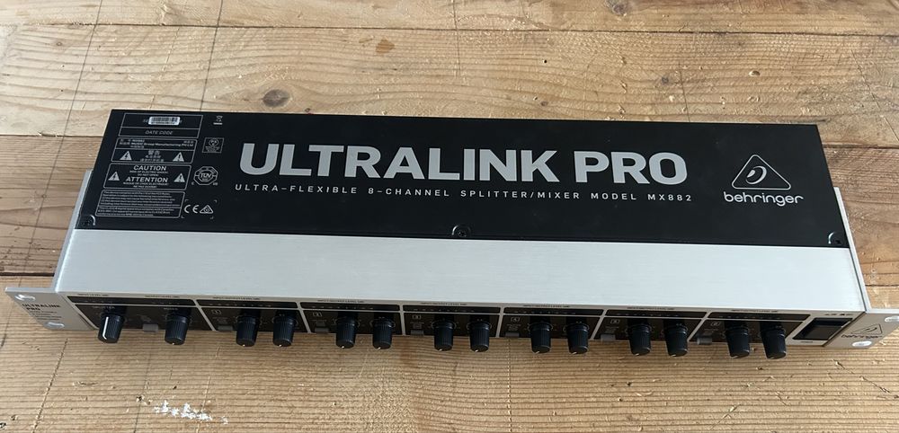 Behringer ULTRALINK PRO MX882 – Splitter/Mixer 8 Canais – Impecável